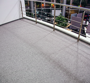 Укладка ковровой плитки в один цвет