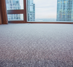 Укладка ковролина в один цвет